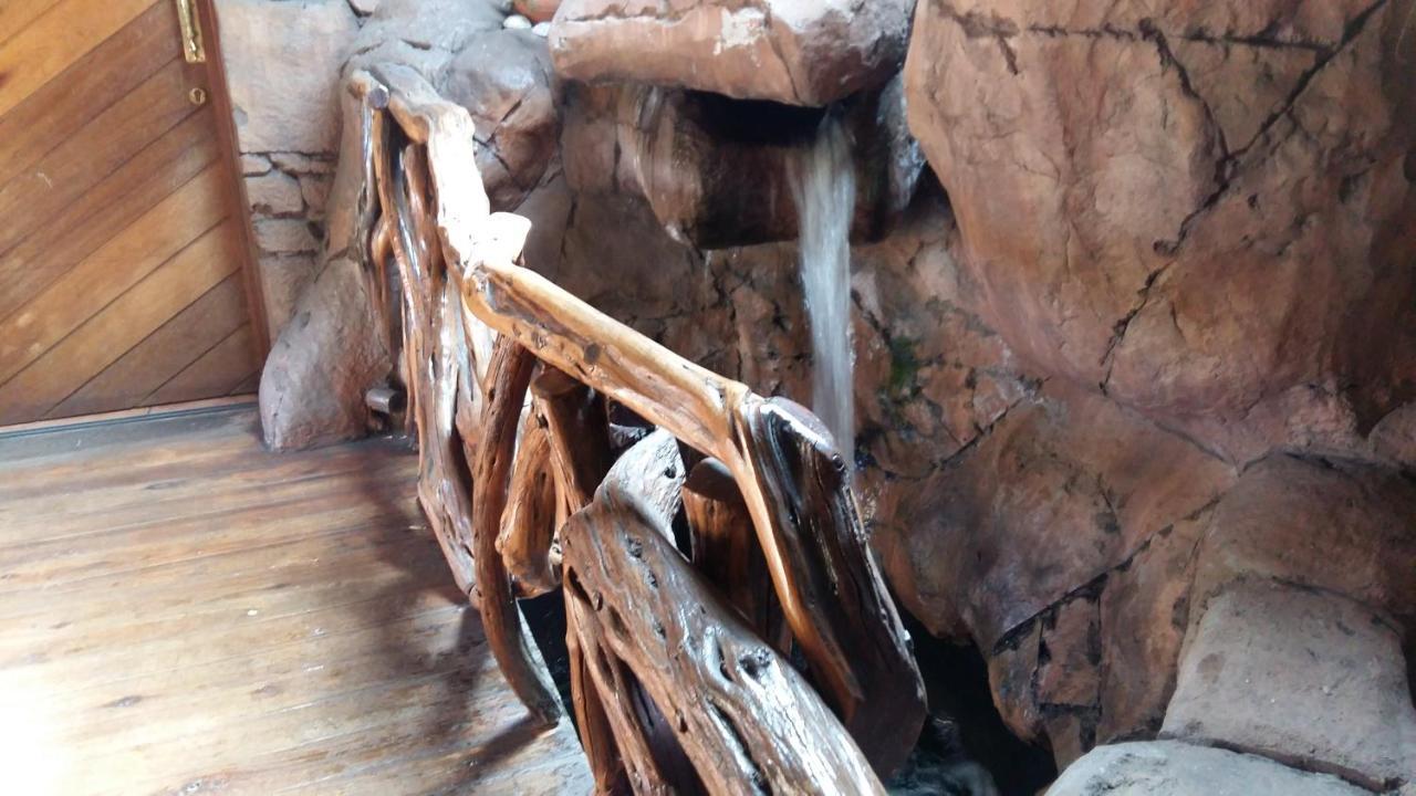 Pride Rock Accommodation 미델뷔르흐 외부 사진