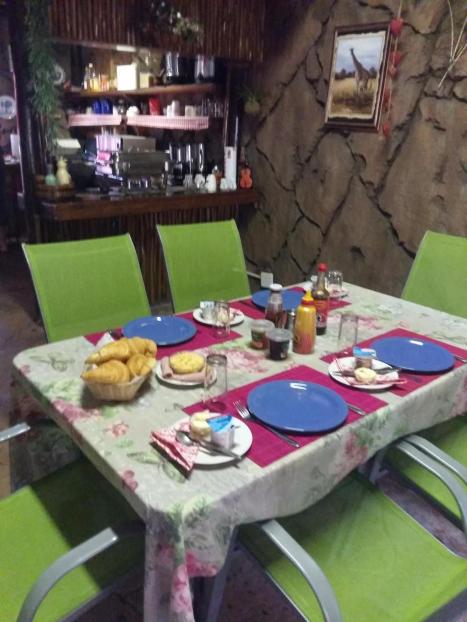 Pride Rock Accommodation 미델뷔르흐 외부 사진