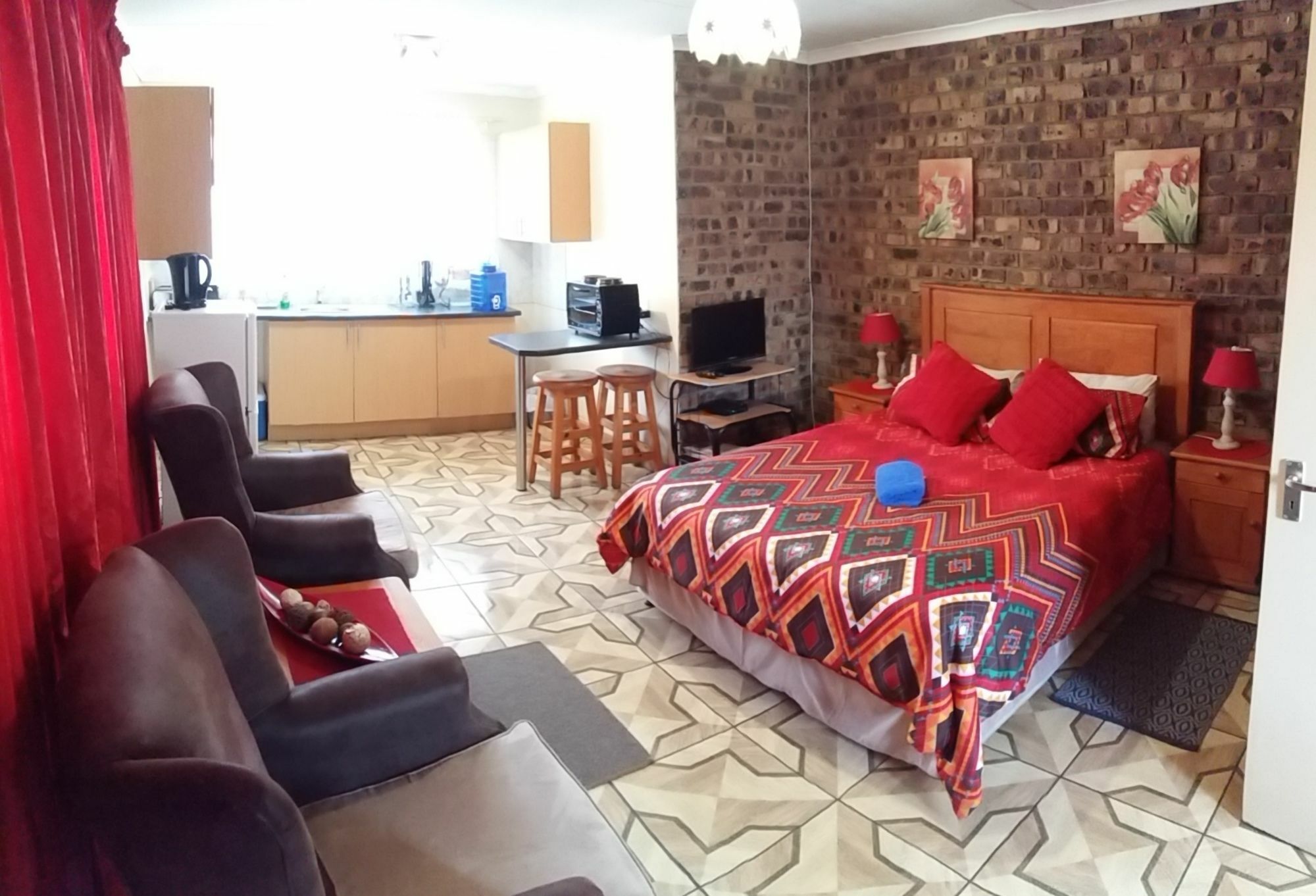 Pride Rock Accommodation 미델뷔르흐 외부 사진